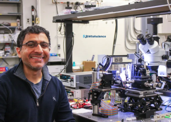 This specialist’s light-based PCs take motivation from the cerebrum