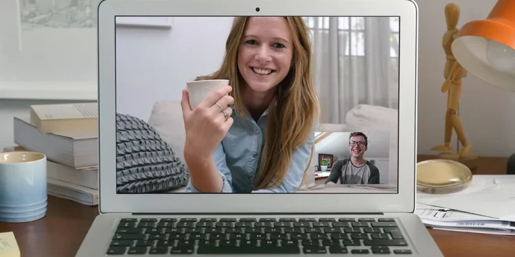 A study on speed dating reveals that AI-enhanced smiles can increase attraction.